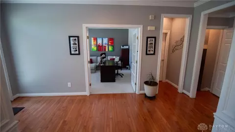 Entry Way - 304 Yankee Trace Dr, Centerville, OH 45458 photo 3 of 8