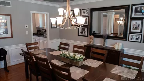 Dining - 304 Yankee Trace Dr, Centerville, OH 45458 photo 4 of 6