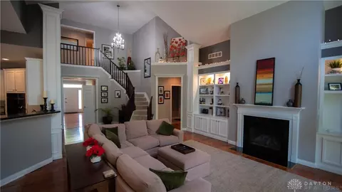 Living - 304 Yankee Trace Dr, Centerville, OH 45458 photo 1 of 6