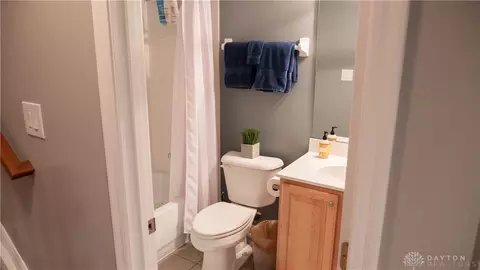 Bath - 304 Yankee Trace Dr, Centerville, OH 45458 photo 4 of 4