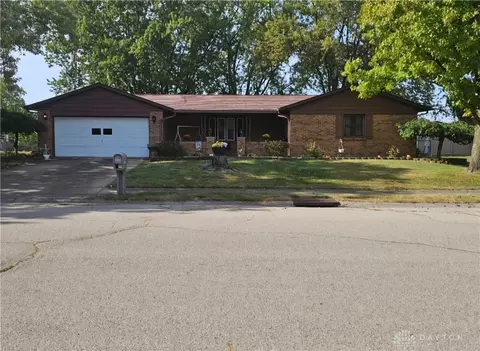 404 Jamesway Dr, Eaton, OH 45320