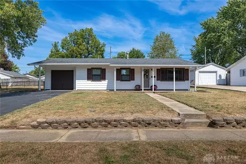 264 Cato Dr, Xenia, OH 45385