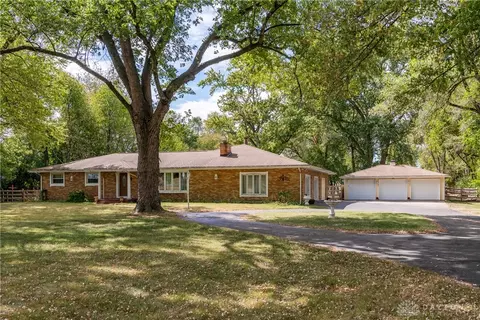 4877 Bath Rd, Dayton, OH 45424