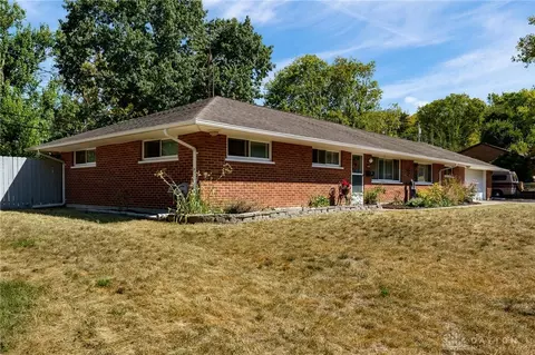 2135 Lehigh Pl, Moraine, OH 45439