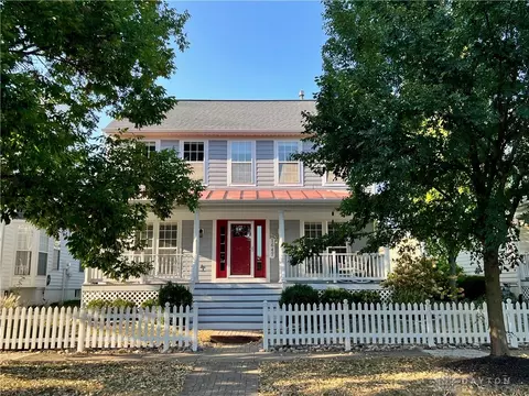 1647 Olde Haley Dr, Centerville, OH 45458