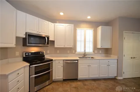 1647 Olde Haley Dr, Centerville, OH 45458 photo 18