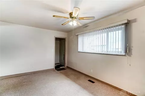 Bedroom - 237 Warren Dr, Springfield, OH 45503 photo 1 of 7