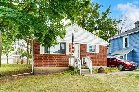 Exterior - 237 Warren Dr, Springfield, OH 45503 photo 2 of 2