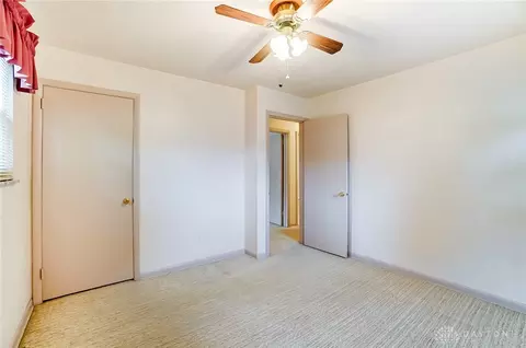 Bedroom - 237 Warren Dr, Springfield, OH 45503 photo 6 of 7