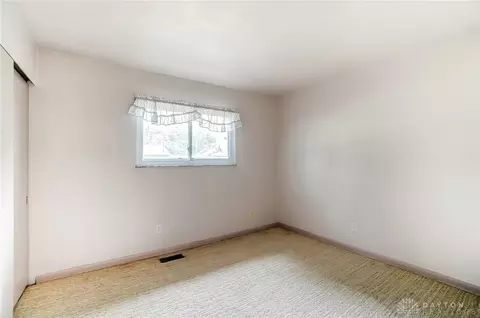 Bedroom - 237 Warren Dr, Springfield, OH 45503 photo 7 of 7