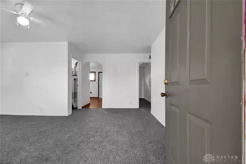 107 Hillcrest Ave, Xenia, OH 45385