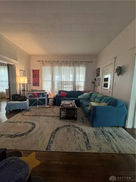 Living - 230 E Madison Ave, Springfield, OH 45503 photo 1 of 1