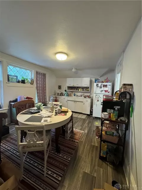 Kitchen - 230 E Madison Ave, Springfield, OH 45503 photo 5 of 8
