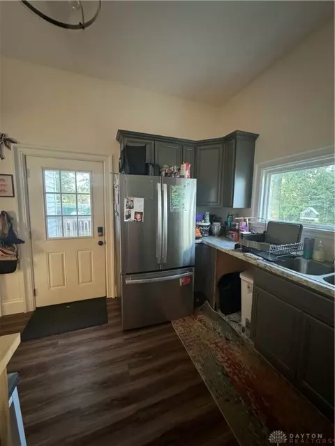 Kitchen - 230 E Madison Ave, Springfield, OH 45503 photo 1 of 8