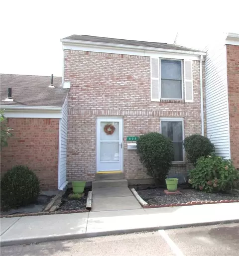 630 Rona Pkwy, Brookville, OH 45309