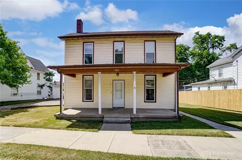 761 S Main St, Franklin, OH 45005