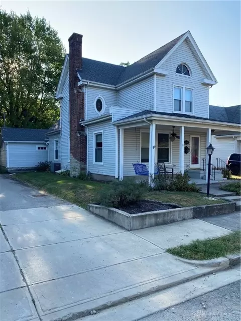 9 S Church St, Jamestown, OH 45335