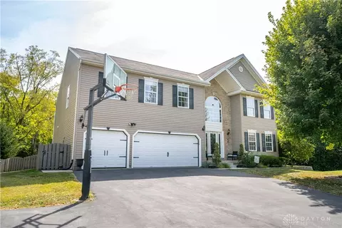 855 Willowbrook Dr, Monroe, OH 45050