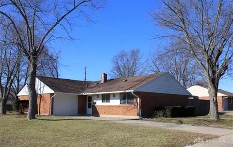 5377 Flotron Dr, Huber Heights, OH 45424