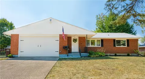 3064 Fontano Dr, Kettering, OH 45440