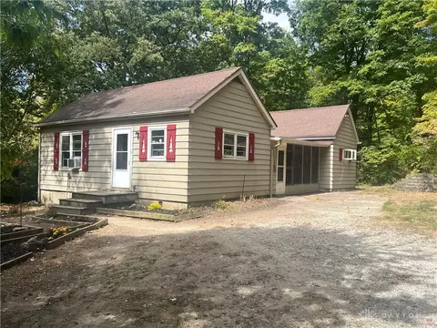 7410 Conservancy Rd, Germantown, OH 45327