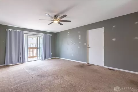5650 W Coach Dr #F, Kettering, OH 45440 photo 2