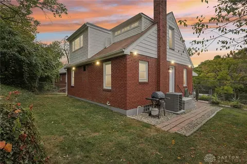 1524 Hunt Rd, Reading, OH 45215 photo 2