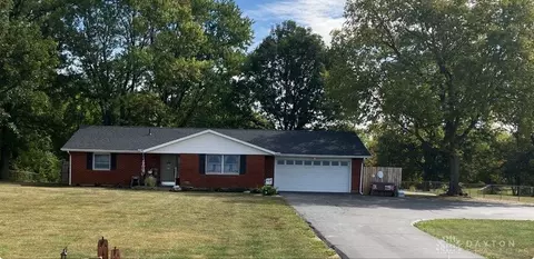 280 S Sulphur Springs Rd, New Lebanon, OH 45345