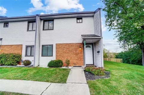 6432 Tantamount Ln, Dayton, OH 45449