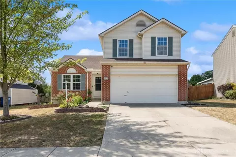 3525 Forest Ridge Blvd, Dayton, OH 45424