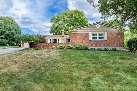 5024 Jameswood Cir, Kettering, OH 45429