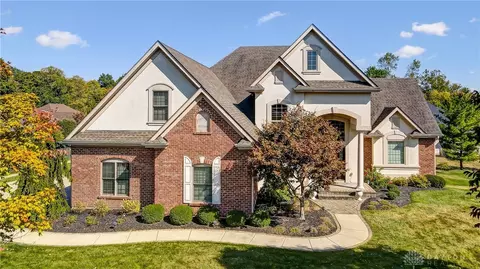 4020 Sable Ridge Dr, Bellbrook, OH 45305