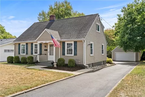 62 Martha Ave, Dayton, OH 45458