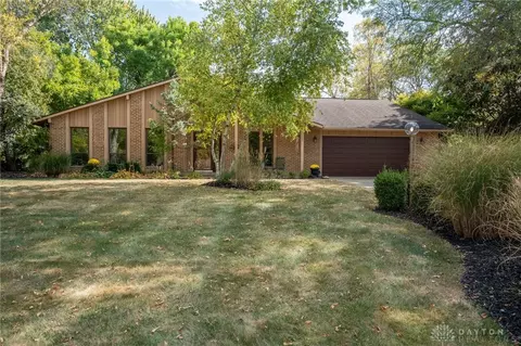 3201 Nightingale Way, Dayton, OH 45431