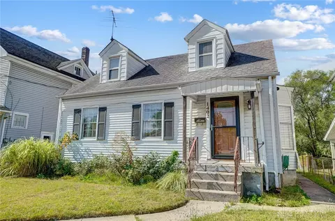 1402 Yankee Rd, Middletown, OH 45044