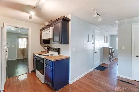 Entry Way - 228 S Main St, Centerville, OH 45458 photo 1 of 2