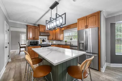 Kitchen - 30 Pine Ridge Ct, Springboro, OH 45066 photo 2 of 5