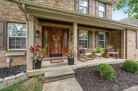 Exterior - 30 Pine Ridge Ct, Springboro, OH 45066 photo 1 of 11