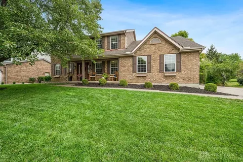 Exterior - 30 Pine Ridge Ct, Springboro, OH 45066 photo 10 of 11