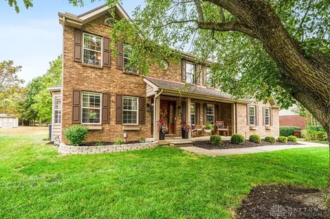Exterior - 30 Pine Ridge Ct, Springboro, OH 45066 photo 11 of 11