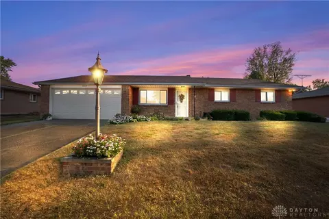 6048 Deerfield St, Dayton, OH 45414