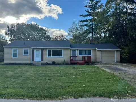 715 Bonnycastle Ave, Englewood, OH 45322