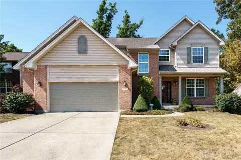 10787 Nestling Dr, Miamisburg, OH 45342