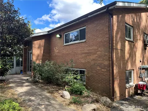 1404 Gascho Dr, Dayton, OH 45410