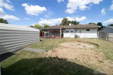 Exterior - 2637 Wenning Rd, Cincinnati, OH 45231 photo 5 of 9