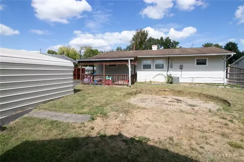 Exterior - 2637 Wenning Rd, Cincinnati, OH 45231 photo 7 of 9