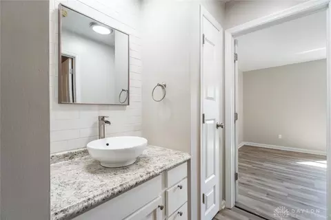 Bath - 45 Edgebrooke Dr, Springboro, OH 45066 photo 2 of 3