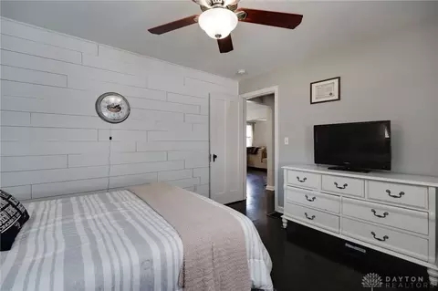 Bedroom - 6936 Roe St, Cincinnati, OH 45227 photo 2 of 4