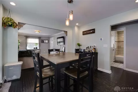 Dining - 6936 Roe St, Cincinnati, OH 45227 photo 2 of 2