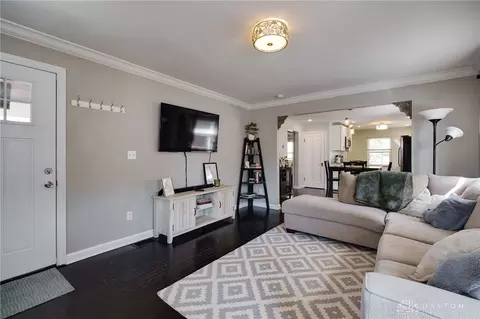Living - 6936 Roe St, Cincinnati, OH 45227 photo 1 of 1